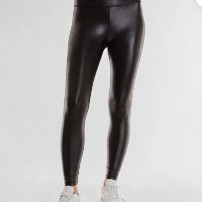 Noli Yoga Black  Liquid Shine Gloss  Leggings Ankle Crop  Size Large Shiny Pants